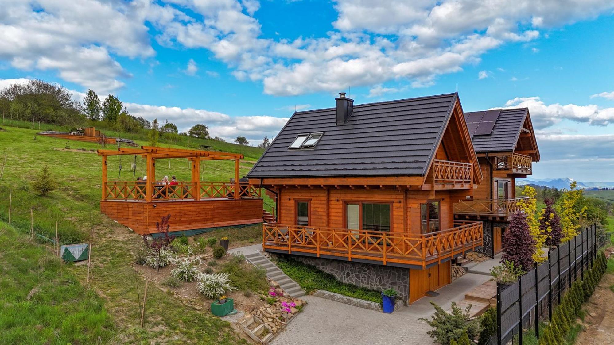 Houten Vakantiewoning "Reisnaarpolen" Royaal Ontbijt, Sauna En Hottub Czarna Gora Ngoại thất bức ảnh